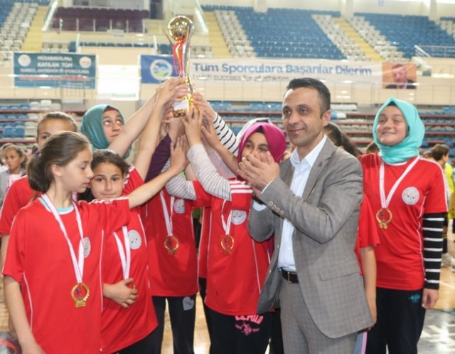 Geleneksel Çocuk Oyunları Şenlikleri sona erdi.