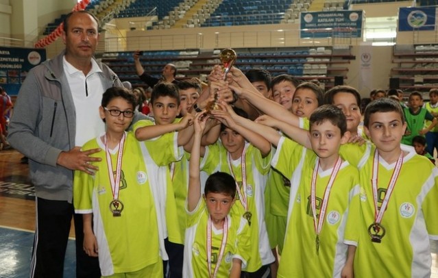 Geleneksel Çocuk Oyunları Şenlikleri sona erdi.