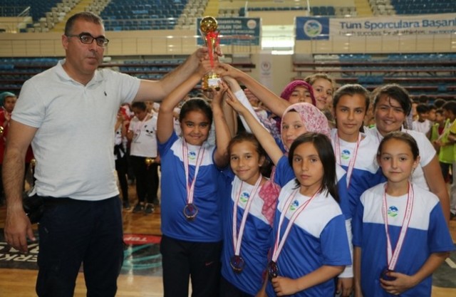 Geleneksel Çocuk Oyunları Şenlikleri sona erdi.