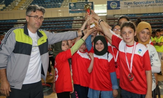 Geleneksel Çocuk Oyunları Şenlikleri sona erdi.