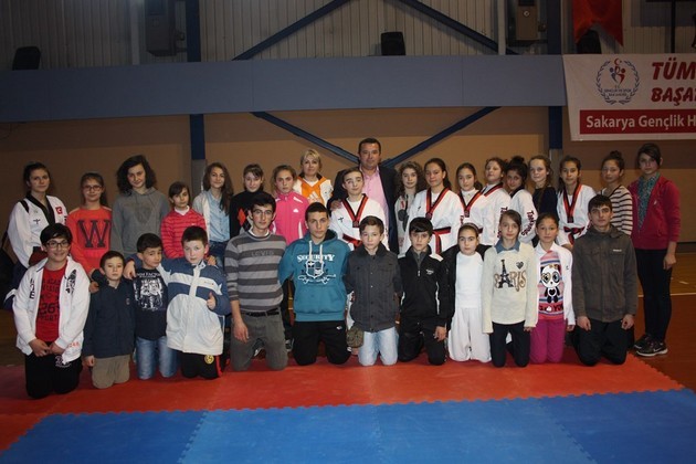 Taekwondo'da DAN sınavı yapıldı