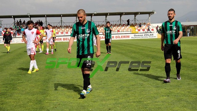 Denizli B.Ş Belediyespor-Sakaryaspor:3-0