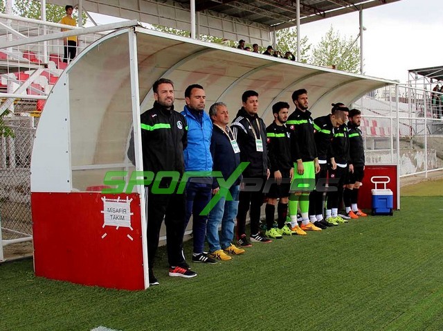 Denizli B.Ş Belediyespor-Sakaryaspor:3-0