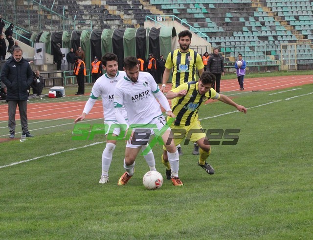 Derincespor-Sakaryaspor:0-0