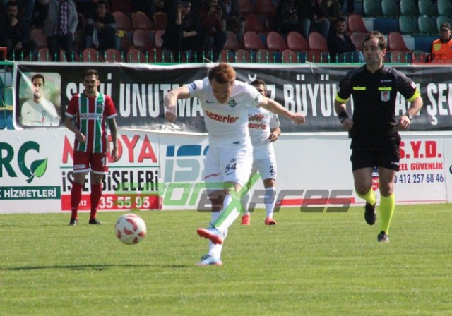 Diyarbekirspor-Sakaryaspor: 0-1