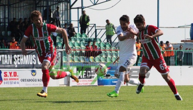 Diyarbekirspor-Sakaryaspor: 0-1
