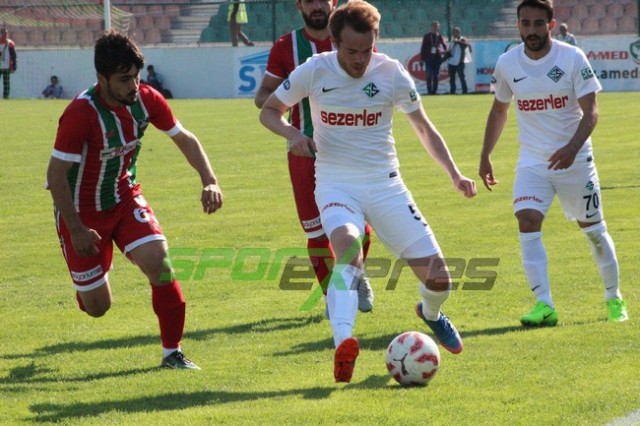 Diyarbekirspor-Sakaryaspor: 0-1