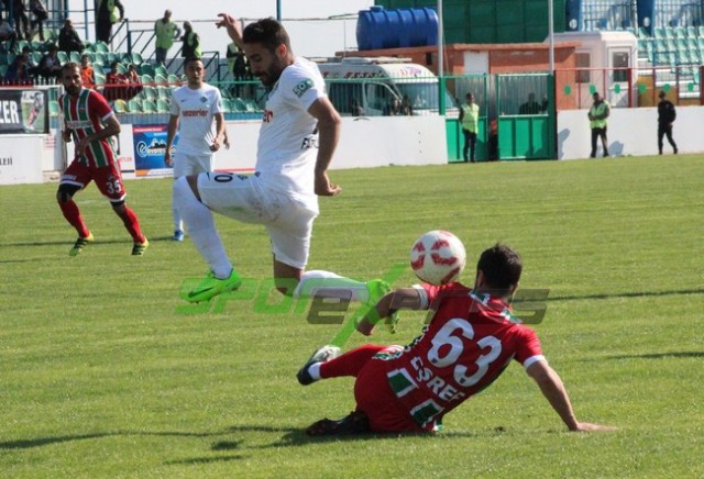 Diyarbekirspor-Sakaryaspor: 0-1
