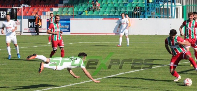 Diyarbekirspor-Sakaryaspor: 0-1