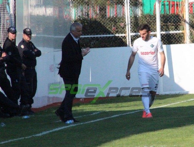 Diyarbekirspor-Sakaryaspor: 0-1