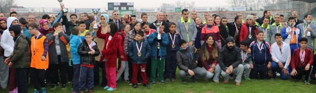 Engelleri aştılar