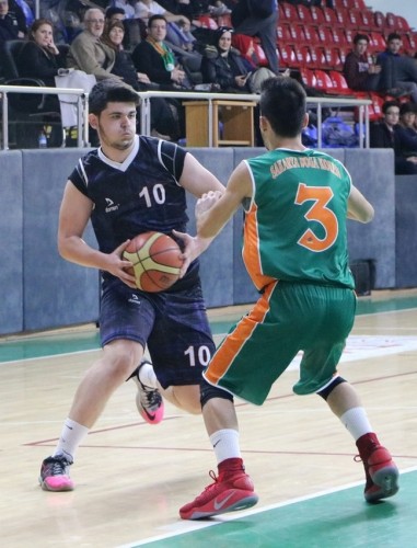 Genç Erkeklerde Doğa Koleji Şampiyon