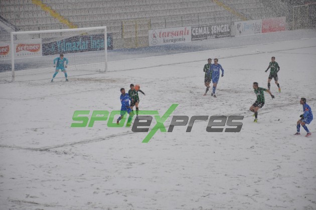 Erzurum B.Belediyespor - Sakaryaspor:2-1