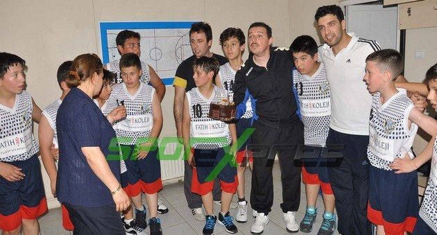 Fatih Kolejispor -Akyazı Eğitimspor :70-2