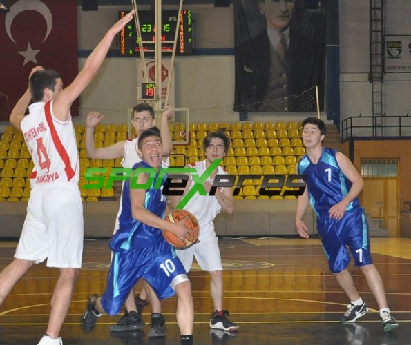 Basketbol'da Şampiyon SATSO Meslek Lisesi
