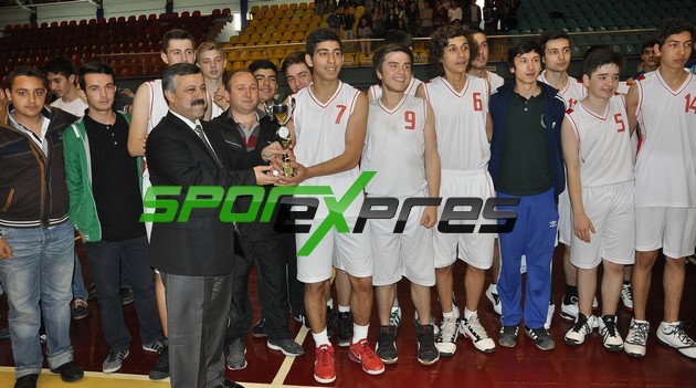 Basketbol'da Şampiyon SATSO Meslek Lisesi