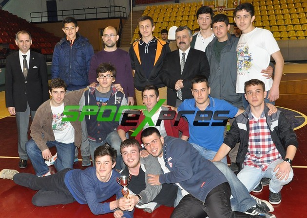 Basketbol'da Şampiyon SATSO Meslek Lisesi