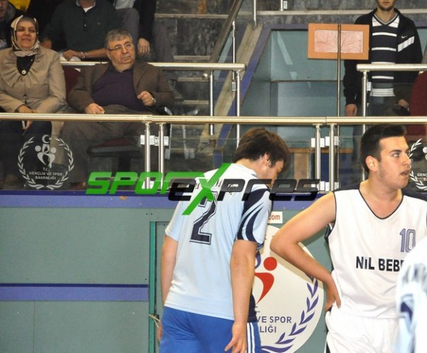 Basketbol'da Şampiyon SATSO Meslek Lisesi