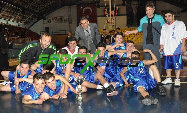 Basketbol'da Şampiyon SATSO Meslek Lisesi