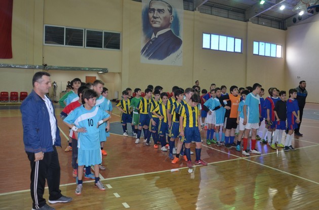 Futsal'da Evrenköy ve Zübeyde Hanım Şampiyom