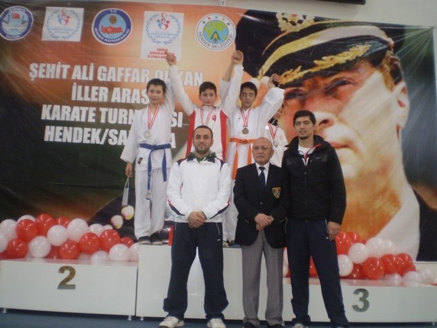 Anlamlı bu günde Geyve ilçesinden 22 madalya