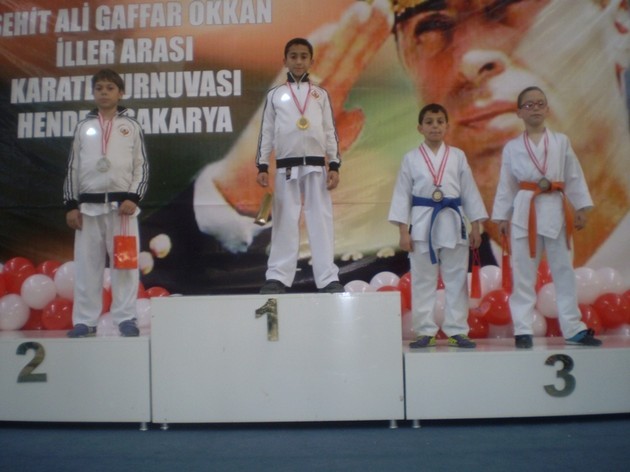 Anlamlı bu günde Geyve ilçesinden 22 madalya