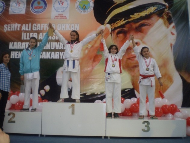 Anlamlı bu günde Geyve ilçesinden 22 madalya