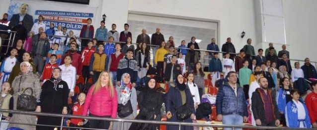 Karateciler Gaffar Okkan Turnuvası'nda buluştu