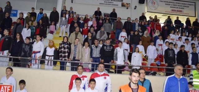 Karateciler Gaffar Okkan Turnuvası'nda buluştu