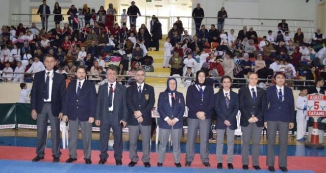 Karateciler Gaffar Okkan Turnuvası'nda buluştu