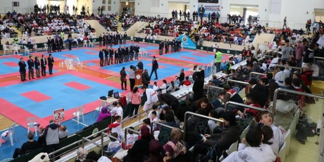 Karateciler Gaffar Okkan Turnuvası'nda buluştu