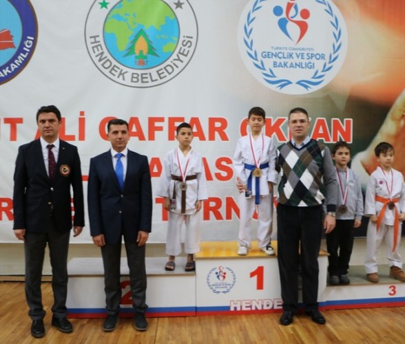 Karateciler Gaffar Okkan Turnuvası'nda buluştu