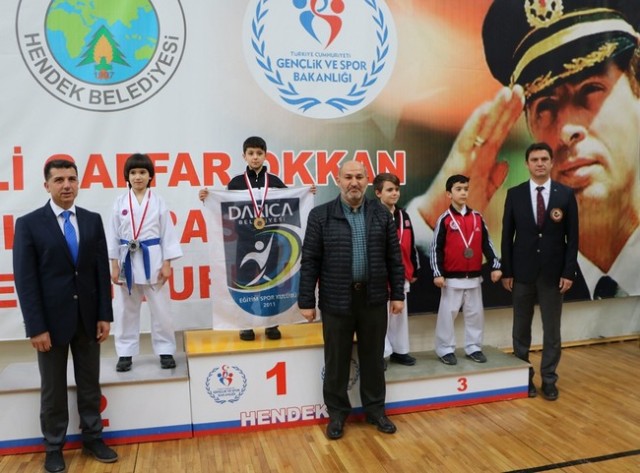 Karateciler Gaffar Okkan Turnuvası'nda buluştu