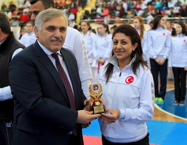 Karateciler Gaffar Okkan'ı unutmadı