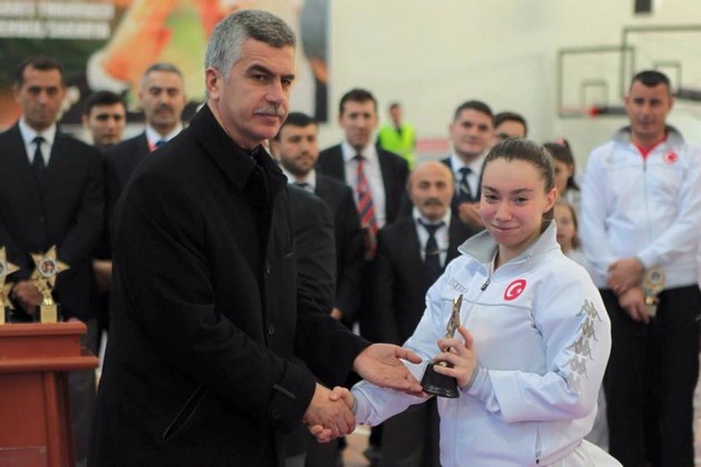 Karateciler Gaffar Okkan'ı unutmadı