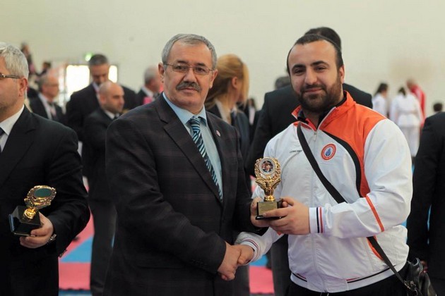 Karateciler Gaffar Okkan'ı unutmadı