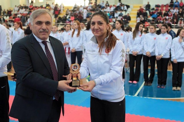 Karateciler Gaffar Okkan'ı unutmadı