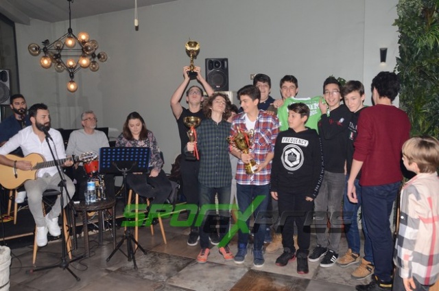 Gelişim Basket'ten Coşkulu Kutlama