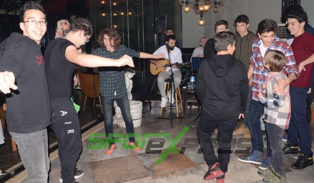 Gelişim Basket'ten Coşkulu Kutlama