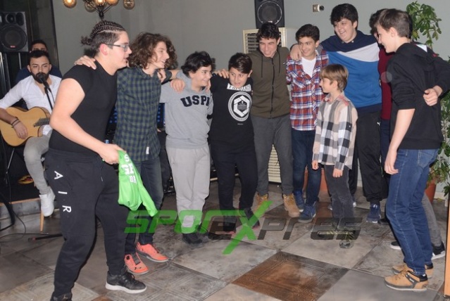 Gelişim Basket'ten Coşkulu Kutlama