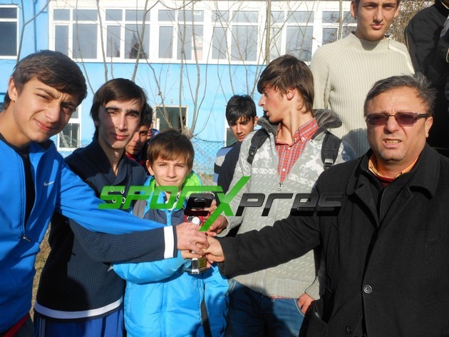 Okullar Arası Kros Müsabakaları Nefes Kesti