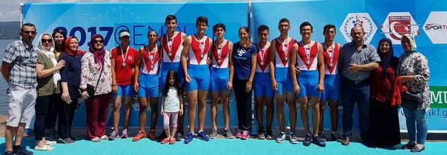 Genç Kürekçiler Sapanca’da