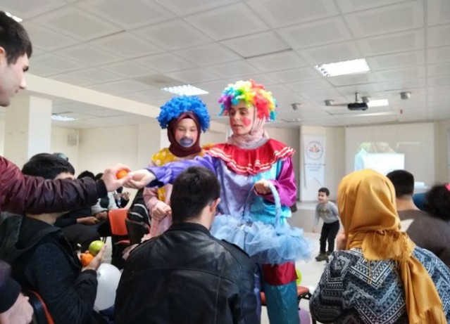 Gençlerin İyilik Ağacıyla “Otizmin Farkındayız“