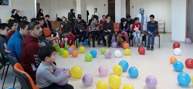 Gençlerin İyilik Ağacıyla “Otizmin Farkındayız“