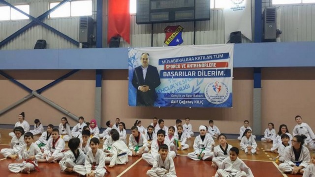 Gençlik Sporda Tatil Yok