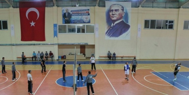 Gençlik Spor Filede Buluştu