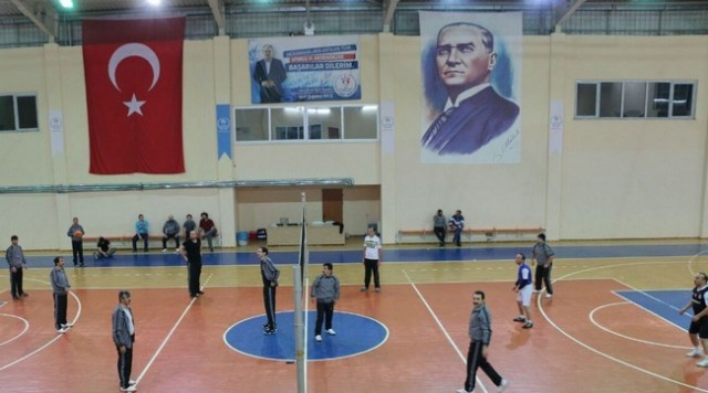 Gençlik Spor Filede Buluştu
