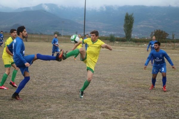 Geyve Bayat-Esentepe Gölspor:3-2