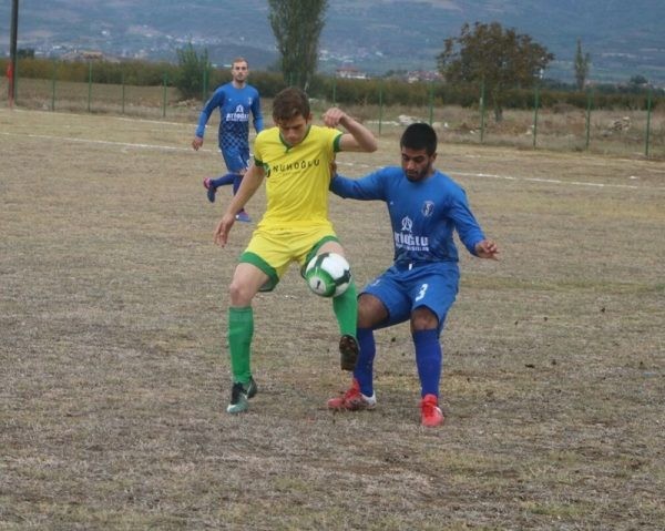 Geyve Bayat-Esentepe Gölspor:3-2