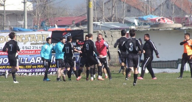Geyvespor-Kazımpaşa Birlik:4-1
